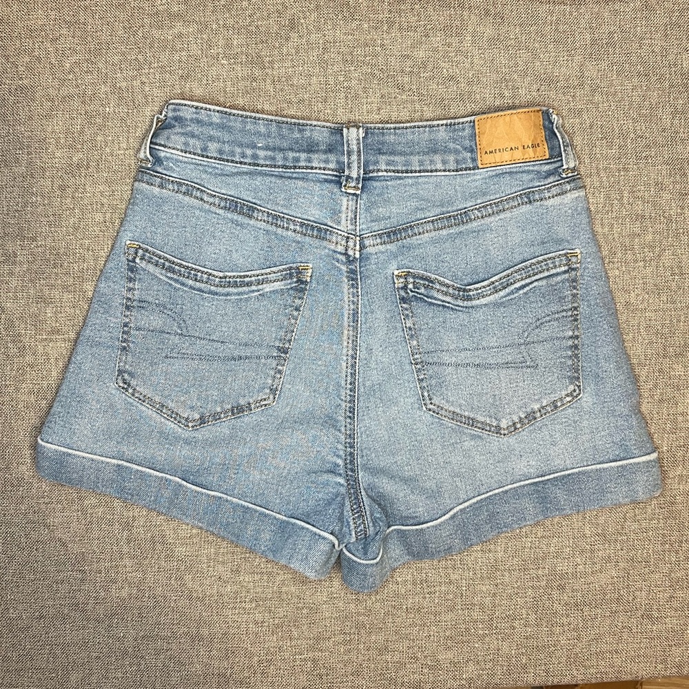 American Eagle Mom Short